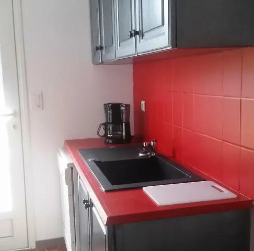 Les Sables Blancs Сен-Жюльен-ан-Борн